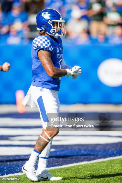 Kentucky wide receiver Lynn Bowden gets ready for the kickoff during a regular season college football game between the Eastern Michigan Eagles and...