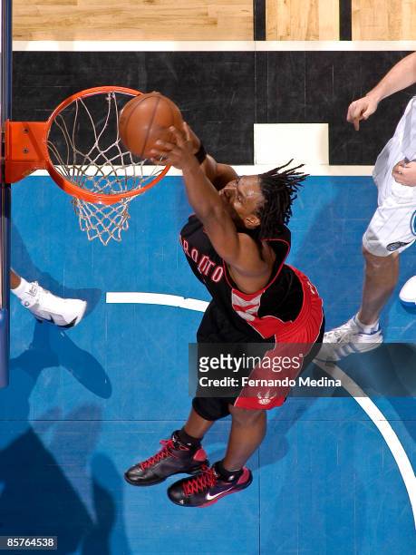 Chris Bosh of the Toronto Raptors dunks against the Orlando Magic during the game on April 1, 2009 at Amway Arena in Orlando, Florida. NOTE TO USER:...