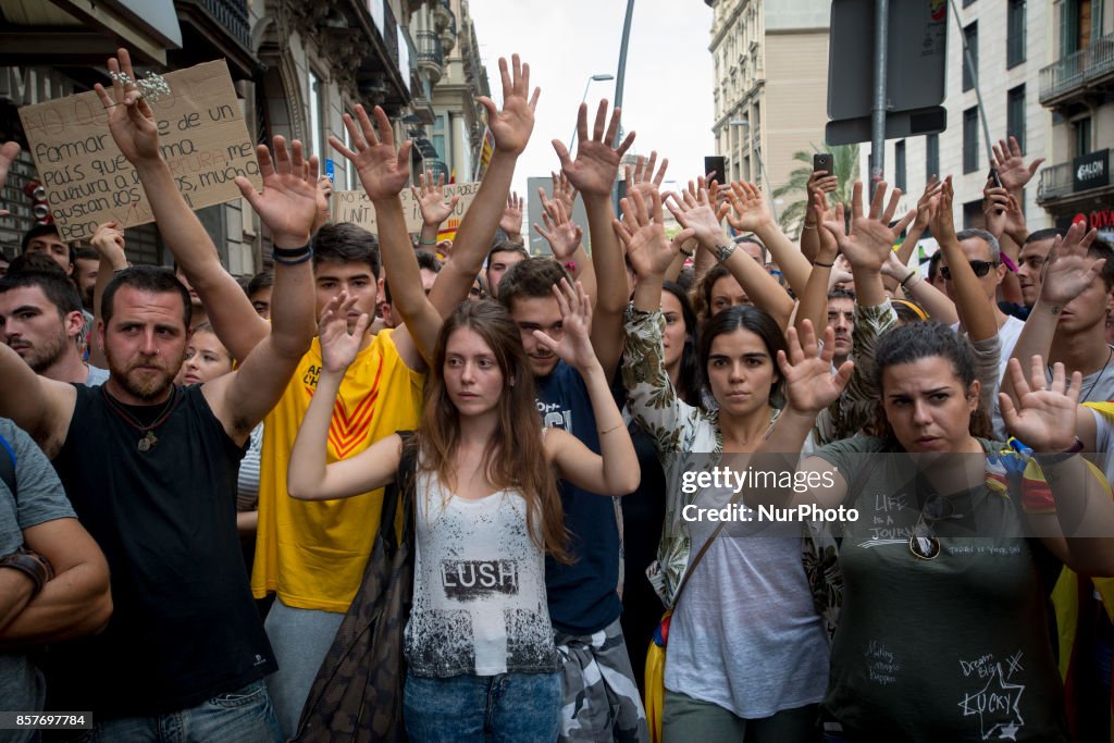 Catalonia on strike over independence poll violence