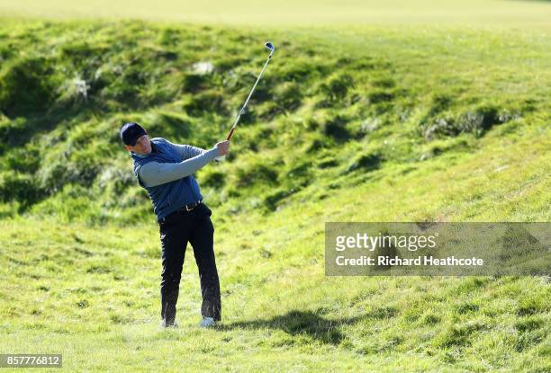 Greg Kinnear, Actor plays on the 5th during day one of the 2017 Alfred Dunhill Championship at The Old Course on October 5, 2017 in St Andrews,...