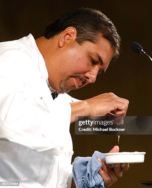 Martin Rioz Chef Martin Rios Photos and Premium High Res Pictures - Getty Images