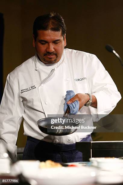 Martin Rioz Chef Martin Rios Photos and Premium High Res Pictures - Getty Images