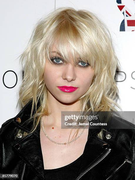 Actress Taylor Momsen attends the Topshop/Topman launch dinner at Balthazar on March 31, 2009 in New York City.