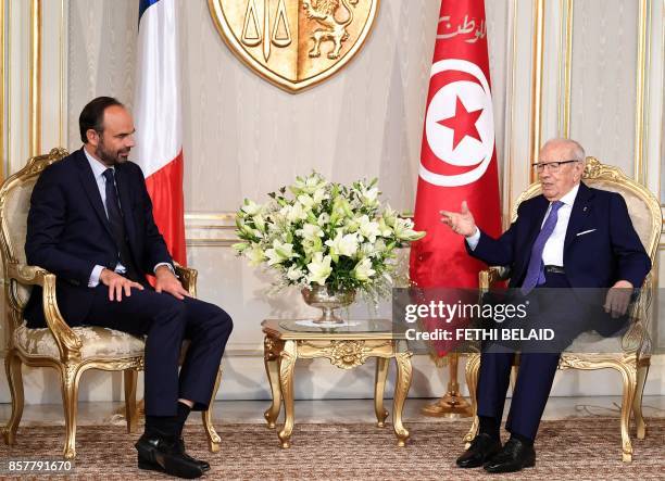 Tunisian President Beji Caid Essebsi meets French Prime Minister Edouard Philippe on October 5, 2017 in Tunis. Philippe in on one day official visit...