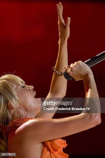 Carrie Underwood performs at the VAULT Concert Stages during the 2008 CMA Music Festival on June 6, 2008 at LP Field in Nashville, Tennessee.