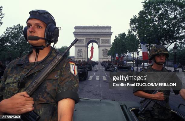 Eurocorps au defile du 14 Juillet sur les Champs Elysees le 14 juillet 1994 a Paris, France.