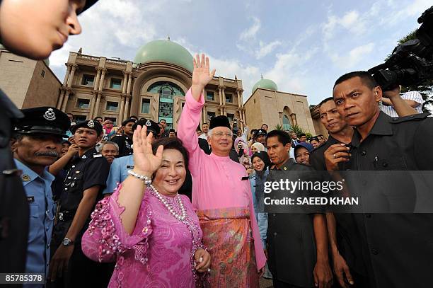 Mansor Rind 689 Rosmah Mansor Stock Photos, High-Res Pictures, and Images - Getty ...