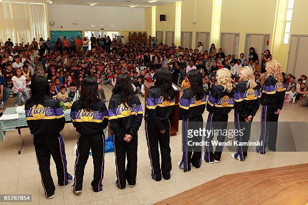 The Laker Girls participate in Anthem Blue Cross's "Fit for Life" nutrition campaign on March 16, 2009 at Mark Twain Elementary School in Lawndale,...