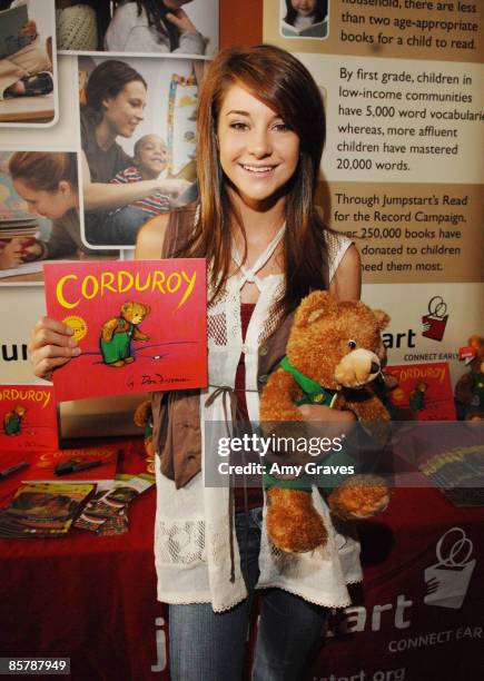 Shailene Woodley attends the Jumpstart 2008 Book Drive at the Do Something Awards on August 2, 2008 in Hollywood, California.