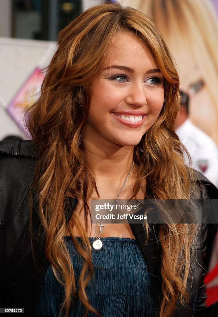 "Hannah Montana The Movie" Los Angeles Premiere - Red Carpet