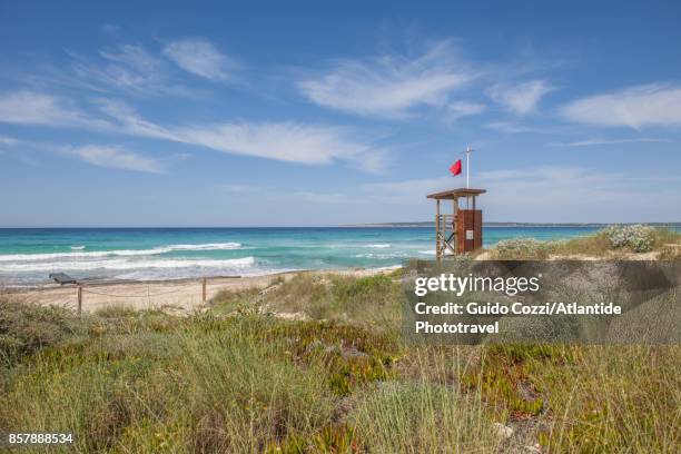 ses illetes beach, lifeguard watchtower - 監視塔 ストックフォトと画像