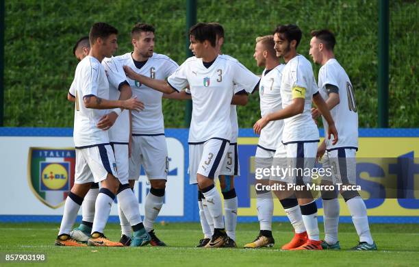 Giuseppe Antonio Panico of Italy U20 celebrates his first goal with his teamates during the 8 Nations Tournament match between Italy U20 and England...