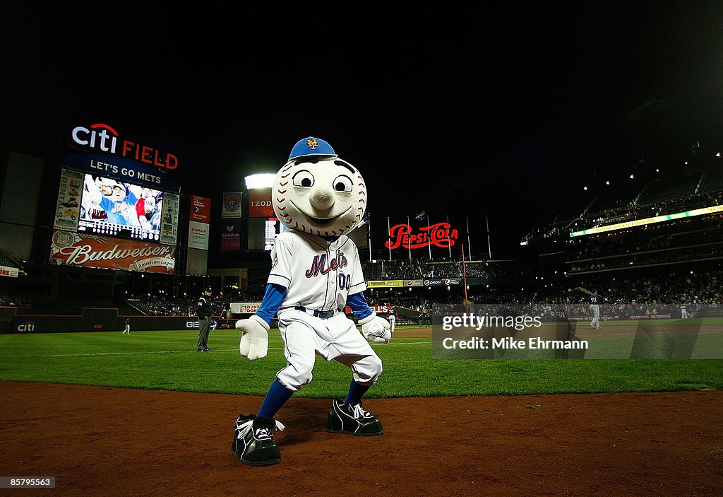 Boston Red Sox v New York Mets