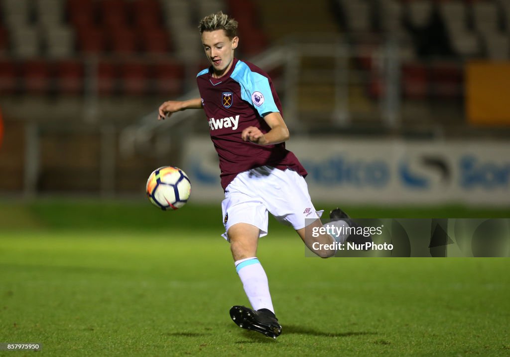 West Ham United v Villarreal: Premier League International Cup