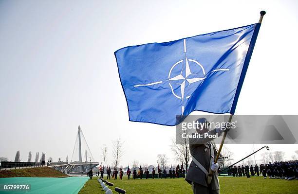 Military attend the commemoration for the dead NATO soldiers during the NATO summit at the Passerelle des Deux-Rives on April 4, 2009 in Kehl,...