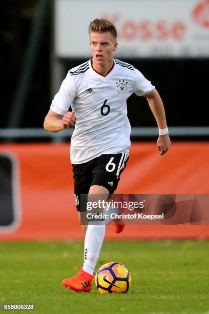 Dzenis Burnic of Germany runs with the ball during the International friendly match between U20 Netherlands and U20 Germany U20 at Sportpark De...