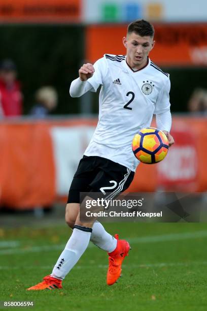 Robin Becker of Germany runs with the ball during the International friendly match between U20 Netherlands and U20 Germany U20 at Sportpark De...