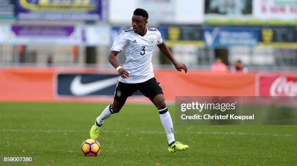 Anderson-Lenda Lucoqui of Germany runs with the ball during the International friendly match between U20 Netherlands and U20 Germany U20 at Sportpark...