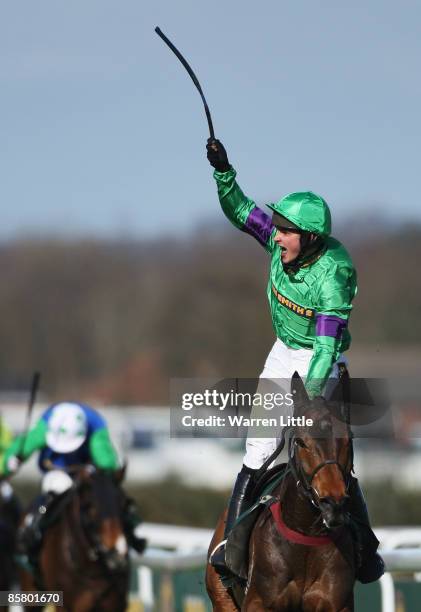 Mon Mome ridden by Liam Treadwell wins the John Smith's Grand National Steeple Chase Handicap at Aintree on April 4, 2009 in Liverpool, England.