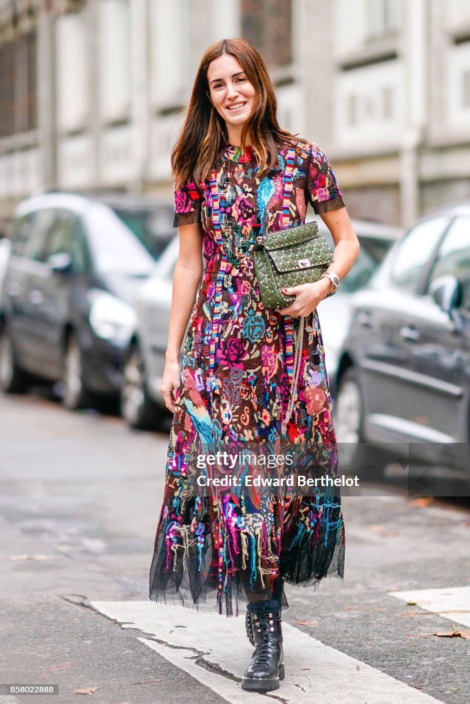 Street Style : Paris Fashion Week Womenswear Spring/Summer 2018 : Day Six