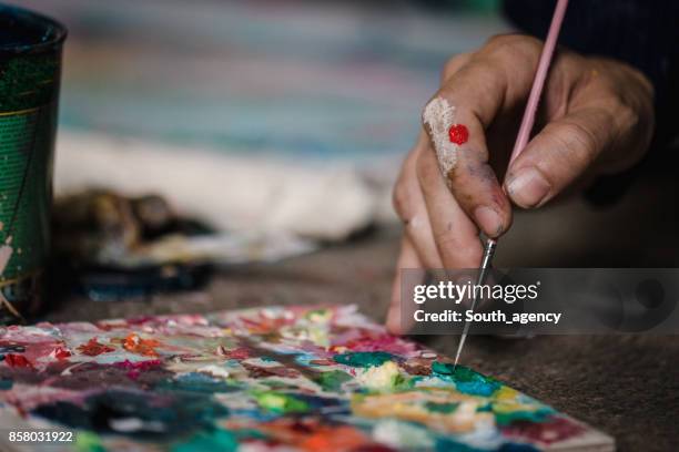 look on the fine artist creation - painted hands stock pictures, royalty-free photos & images