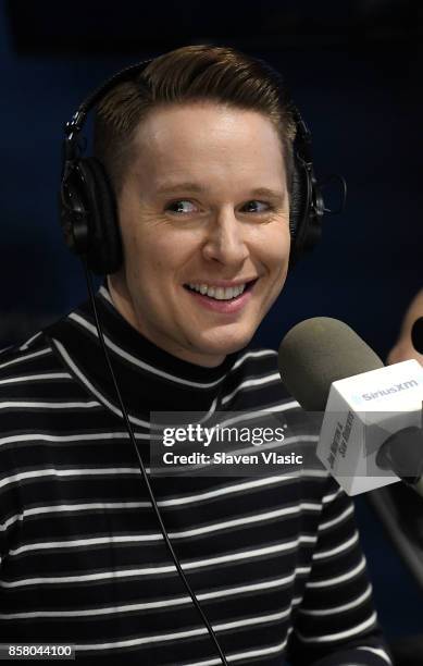 Actor Samuel Barnett visits "Jim & Sam" at SiriusXM Studios on October 5, 2017 in New York City.