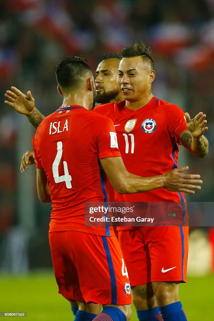 Chile v Ecuador - FIFA 2018 World Cup Qualifiers