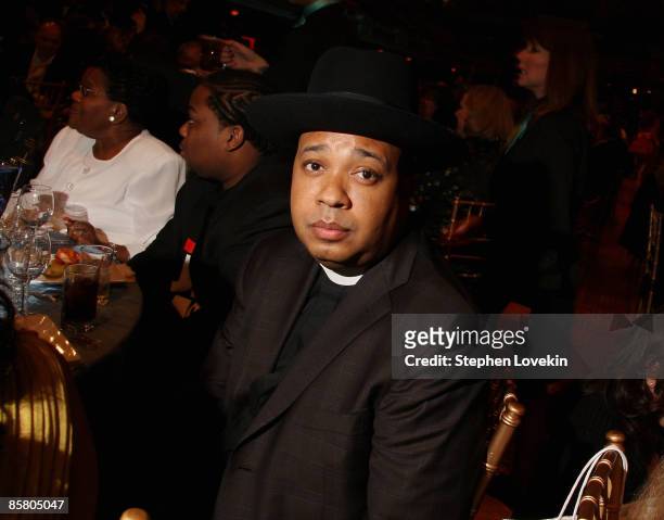 Joseph "Rev. Run" Simmons attends the 24th Annual Rock and Roll Hall of Fame Induction Ceremony at Public Hall on April 4, 2009 in Cleveland, Ohio.