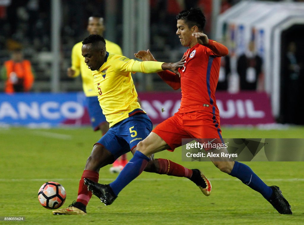 Chile v Ecuador - FIFA 2018 World Cup Qualifiers