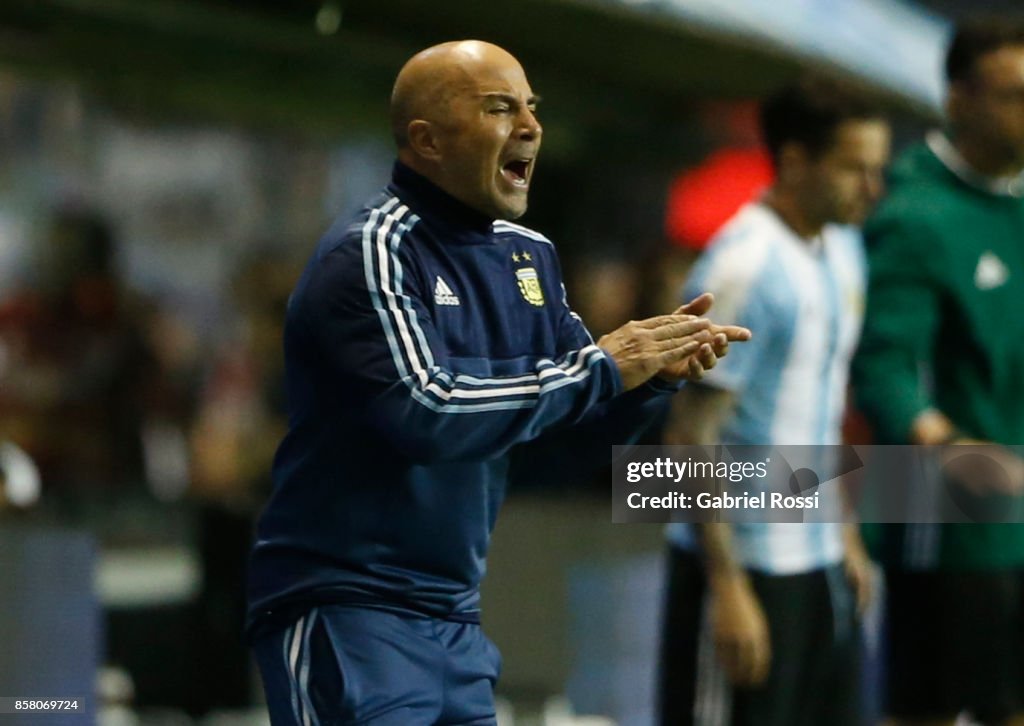 Argentina v Peru - FIFA 2018 World Cup Qualifiers