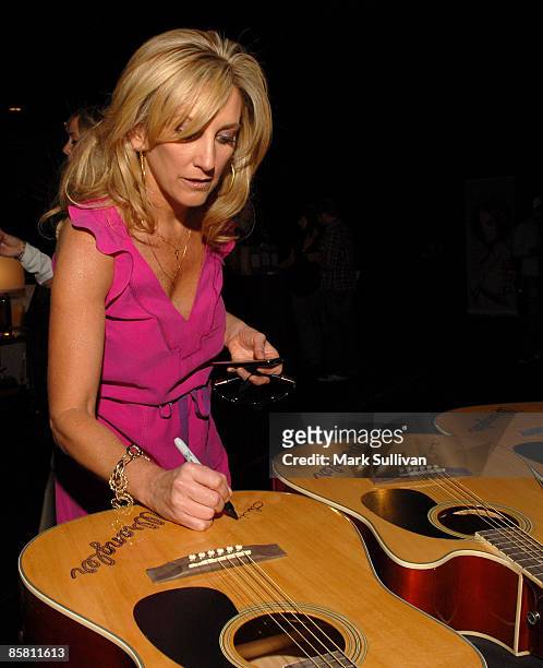 Singer Lee Ann Womack poses at the Backstage Creations during the 2009 Academy of Country Music Awards Day 1 on April 4, 2009 in Las Vegas, Nevada.