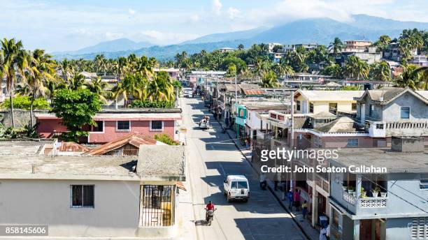st louis du nord - haití fotografías e imágenes de stock