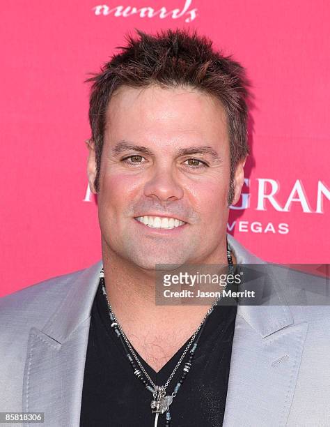 Musician Troy Gentry of Montgomery Gentry arrives at the 44th annual Academy Of Country Music Awards held at the MGM Grand on April 5, 2009 in Las...