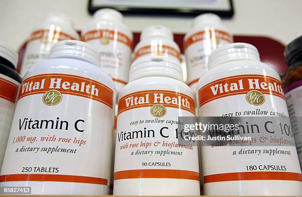 Bottles of vitamin C are displayed at Vibrant Health April 6, 2009 in San Francisco, California. As the economy continues to falter, many Americans...