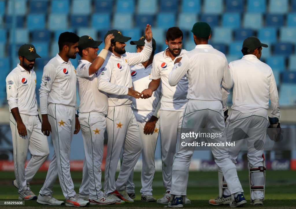 Pakistan v Sri Lanka - Day One