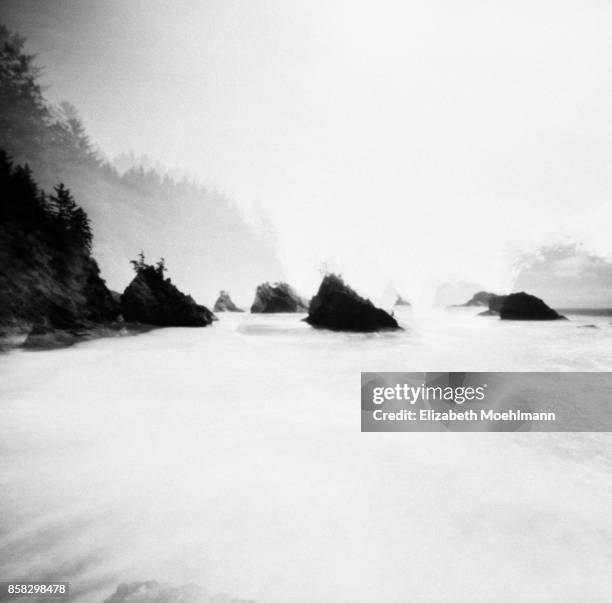 oregon coast seascape - pinhole camera stock pictures, royalty-free photos & images