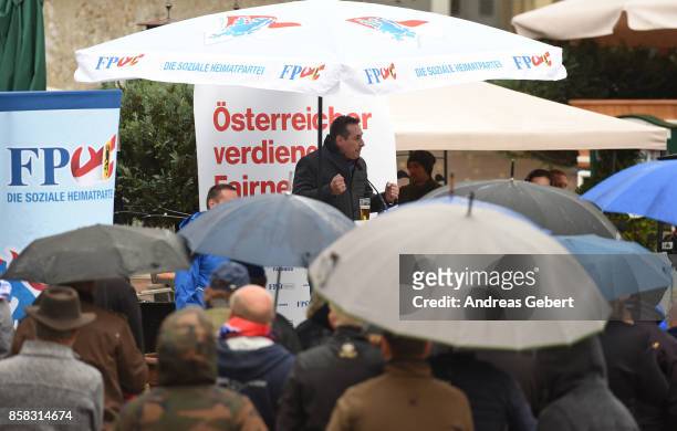 Heinz-Christian Strache of the right-wing Austria Freedom Party speaks to supporters at an election campaign rally on October 6, 2017 in Saalfelden,...