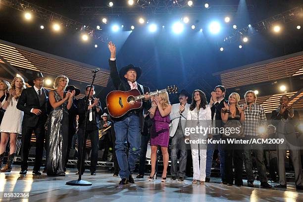 Jennifer Nettles,Taylor Swift,Tim McGraw, Faith Hill, Troy Gentry, George Strait, Jack Ingram, Lee Ann Womack, Kix Brooks, Martina McBride, Blake...