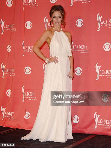 Actress Jennifer Love Hewitt poses in the pressroom at the 44th Annual Academy of Country Music Awards at the MGM Grand Arena on April 5, 2009 in Las...
