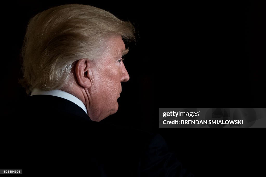 TOPSHOT-US-POLITICS-TRUMP-HISPANIC