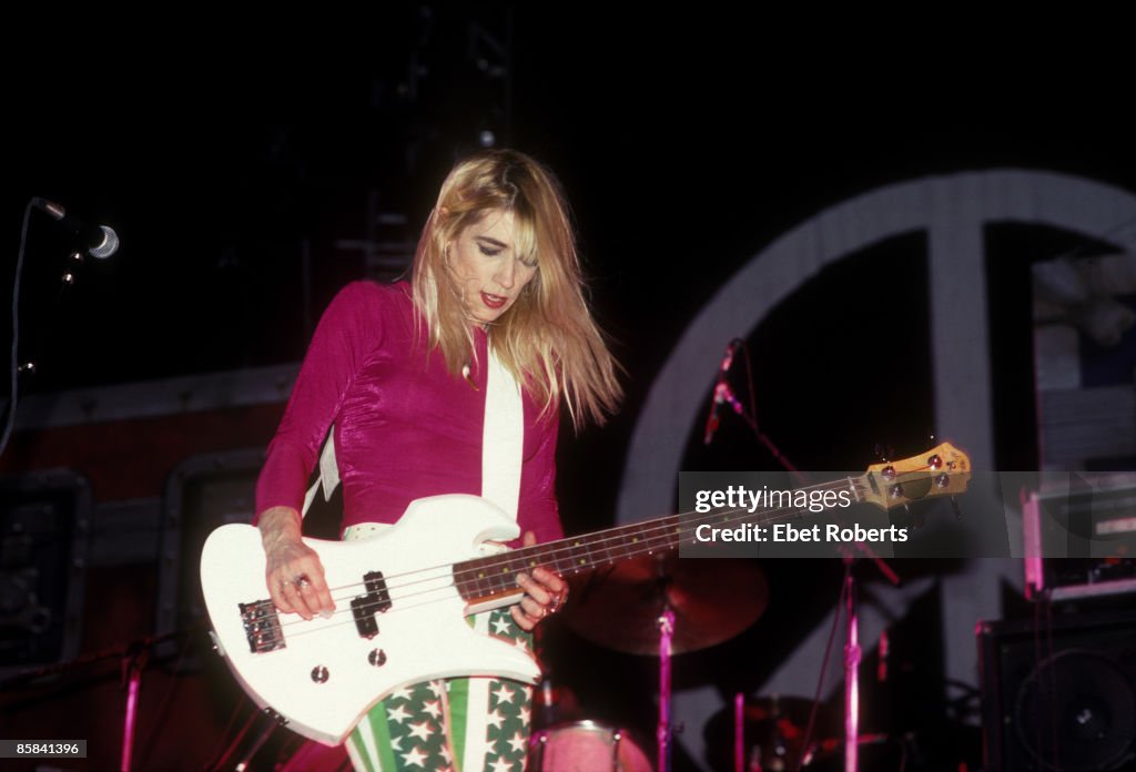 Photo of Kim GORDON and SONIC YOUTH