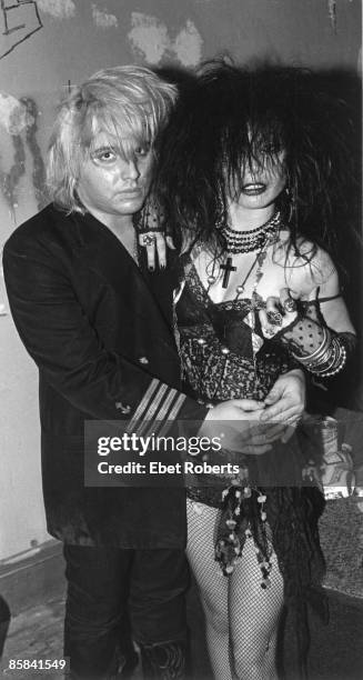 Photo of GUN CLUB and Jeffrey Lee PIERCE and Texacala JONES, Jeffrey Lee Pierce and Texacala Jones backstage