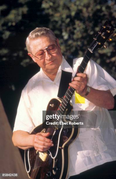 Scotty MOORE; playing Gibson Chet Atkins guitar