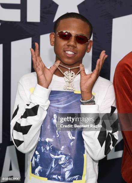 Bay Flogo Rapper 328 Hip Hop Swag Stock Photos, High-Res Pictures, and Images - Getty Images