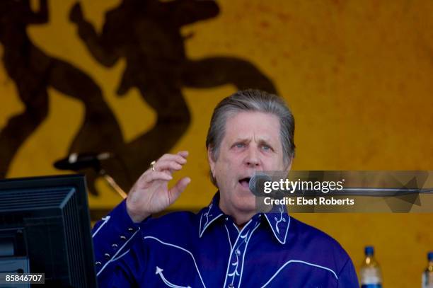 Photo of Brian Wilson, Brian Wilson performing at the New Orleans Jazz and Heritage Festival in New Orleans, Louisiana on April 24, 2005