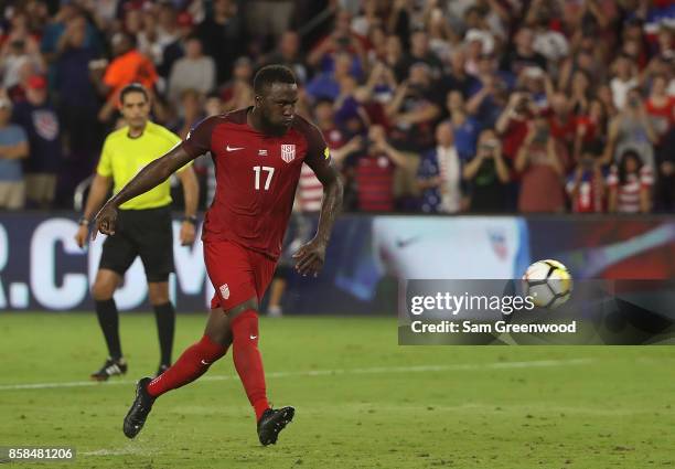 Jozy Altidore of the United States attempts a shot on goal during the final round qualifying match against Panama for the 2018 FIFA World Cup at...