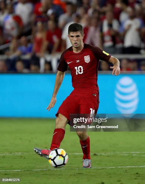 Christian Pulisic of the United States looks to make a pass during the final round qualifying match against Panama for the 2018 FIFA World Cup at...