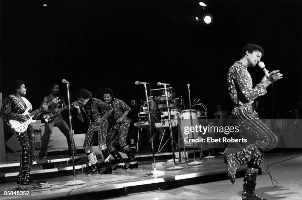Michael JACKSON and JACKSON FIVE, L-R Tito, Marlon, Jackie and Michael Jackson performing on stage - Jackson 5 Destiny Tour