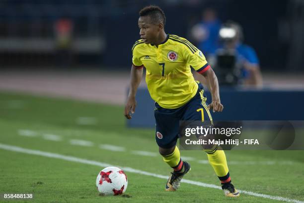 Leandro Campaz of Columbia controls the ball during the FIFA U-17 World Cup India 2017 group A match between Colombia and Ghana at Jawaharlal Nehru...