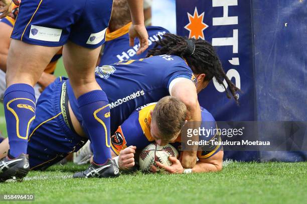 Luke Campbell of Bay of Plenty scores a try during the round eight Mitre 10 cup match between Otago and Bay of Plenty at Forsyth Barr Stadium on...